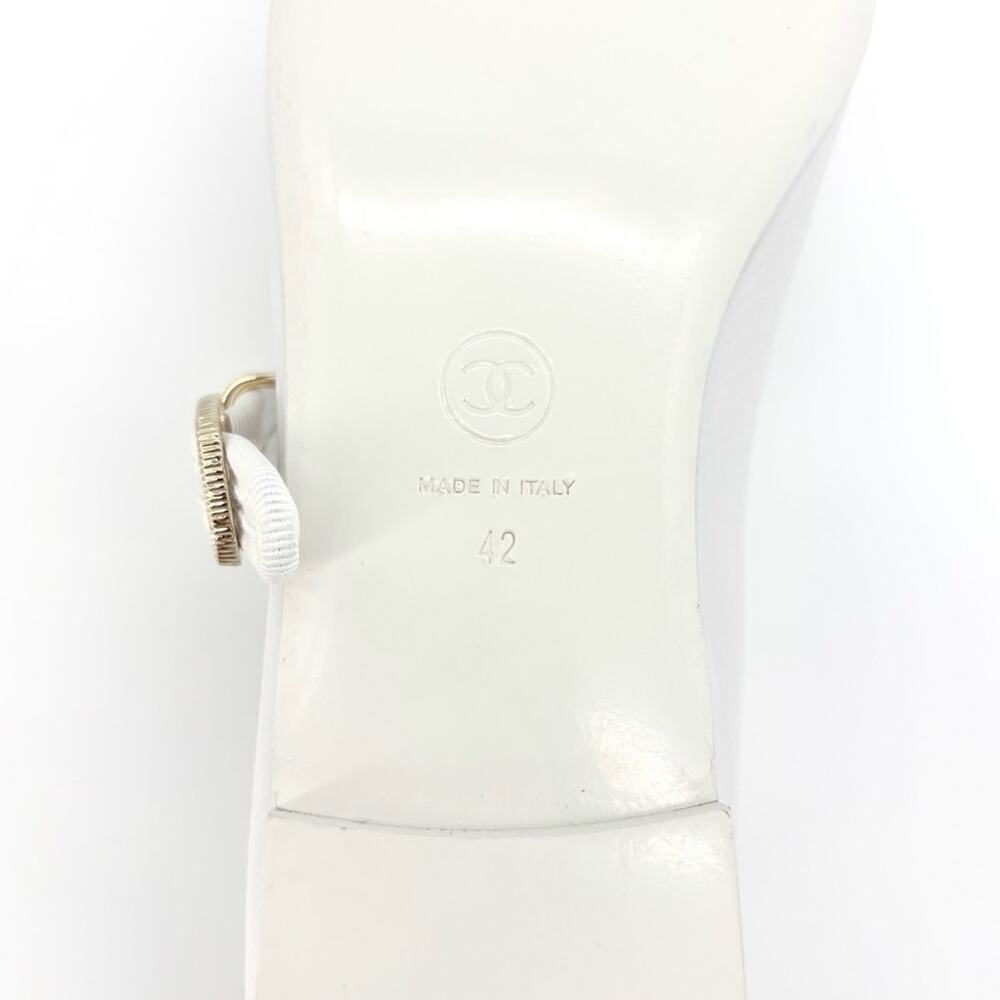 NEW Chanel 2024 Interlocking CC Logo White Leather Cap Toe Ballerina Flats 42 - Picture 10 of 10